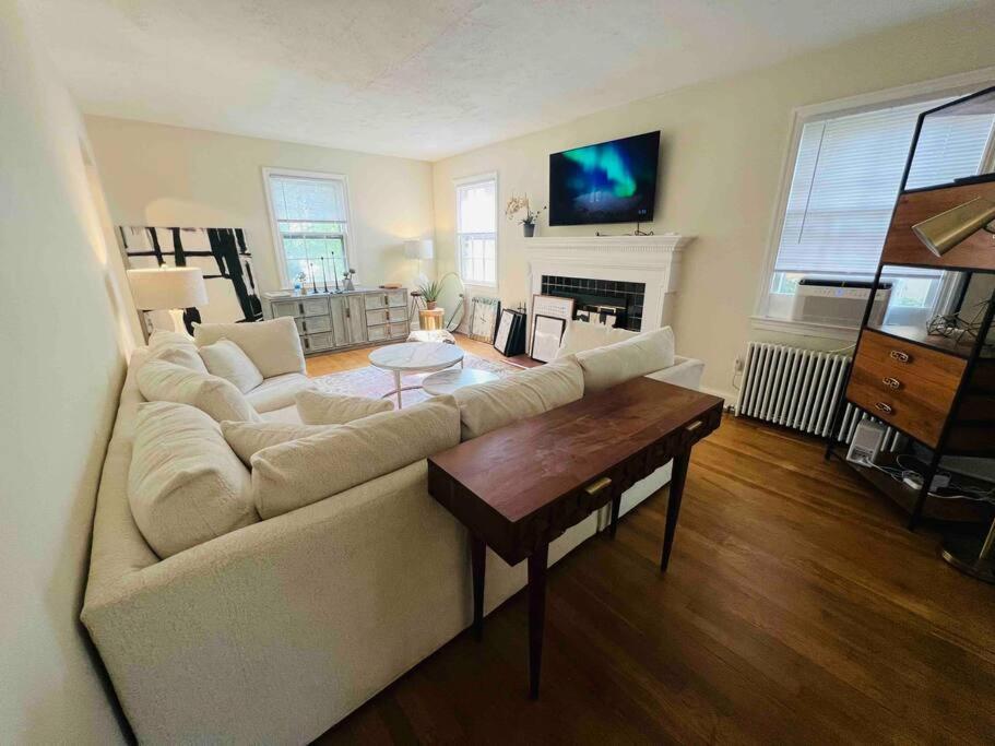 Dc'S Best Location 4 Bed With Parking Walk To Metro And Nightlife Bethesda Row Chevy Chase Exteriér fotografie
