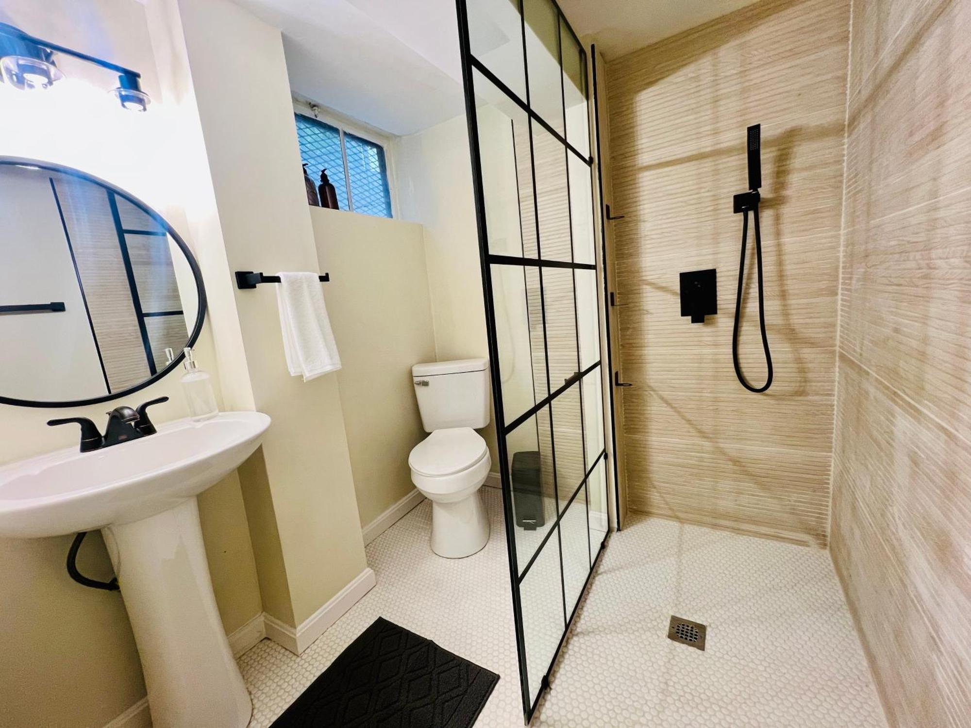 Dc'S Best Location 4 Bed With Parking Walk To Metro And Nightlife Bethesda Row Chevy Chase Exteriér fotografie
