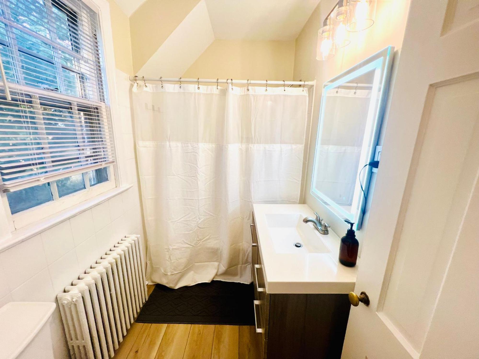 Dc'S Best Location 4 Bed With Parking Walk To Metro And Nightlife Bethesda Row Chevy Chase Exteriér fotografie
